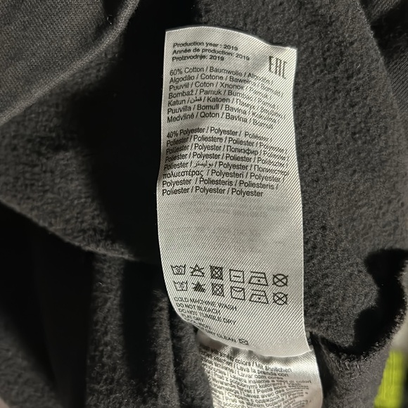 The Rolling Stones Tongue Graphic Sweatshirt - Picture 7 of 9